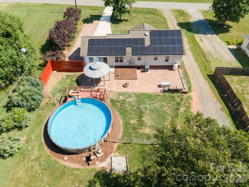 114 Glenwood Valley Drive, Harmony, NC 28634.  MLS# CAR4394401, YatesRealty ID 31007. 