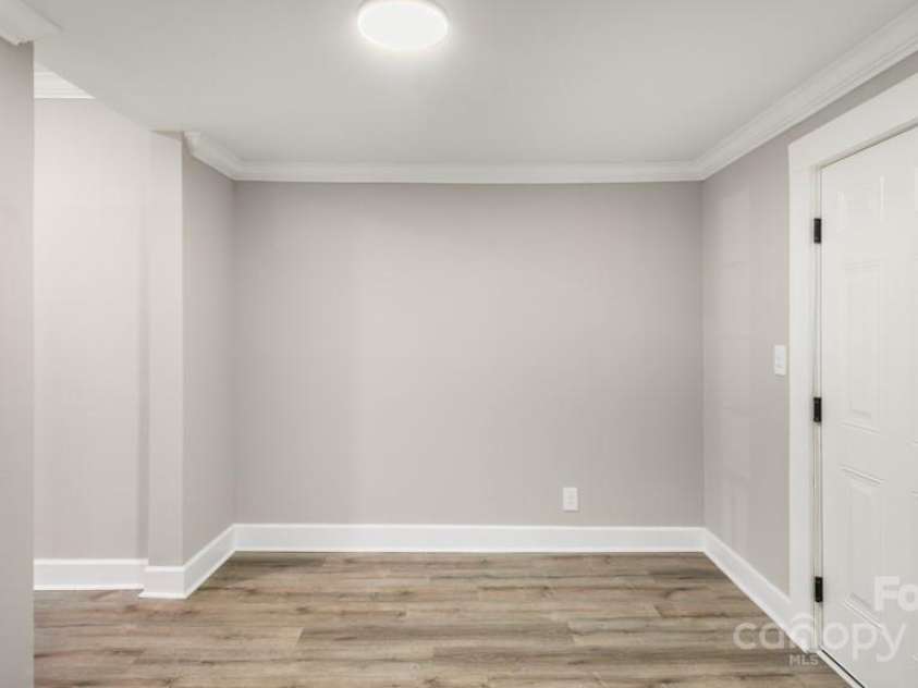 1215 Highland Avenue, Greensboro, NC 27403.  MLS# CAR4288756, YatesRealty ID 31007. 
