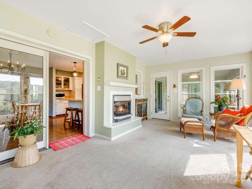 23 Sun Up Lane, Candler, NC 28715.  MLS# CAR4278167, YatesRealty ID 31008. 