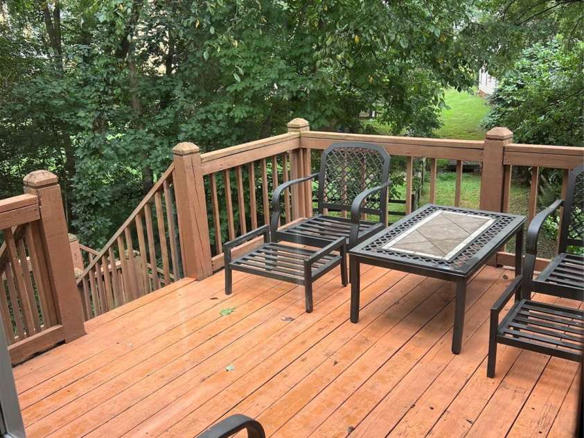 4107 Brownes Ferry Road, Charlotte, NC 28269.  MLS# CAR4288748, YatesRealty ID 31009. 