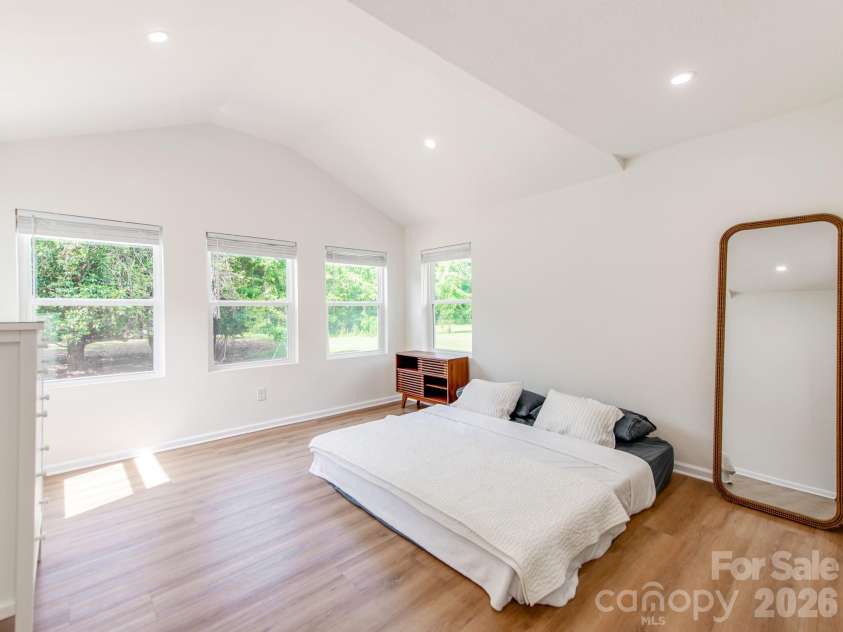 629 Belmorrow Drive, Charlotte, NC 28214.  MLS# CAR4394575, YatesRealty ID 31009. 
