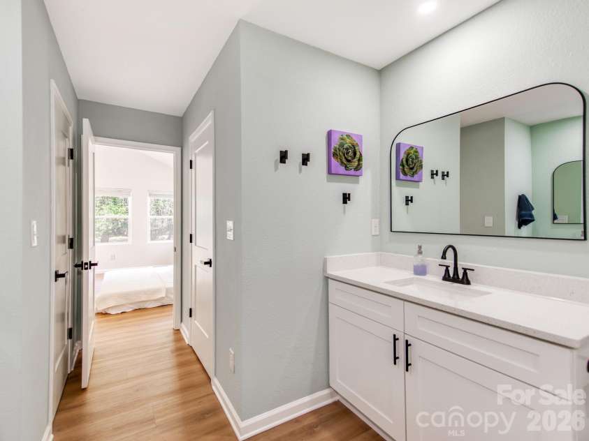 629 Belmorrow Drive, Charlotte, NC 28214.  MLS# CAR4394575, YatesRealty ID 31009. 