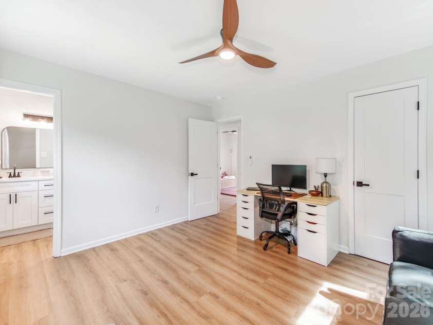 629 Belmorrow Drive, Charlotte, NC 28214.  MLS# CAR4394575, YatesRealty ID 31009. 