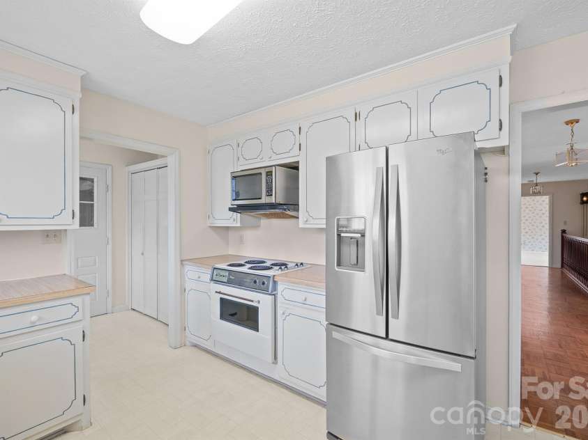 2153 Fork Drive, Morganton, NC 28655.  MLS# CAR4335855, YatesRealty ID 3101. 