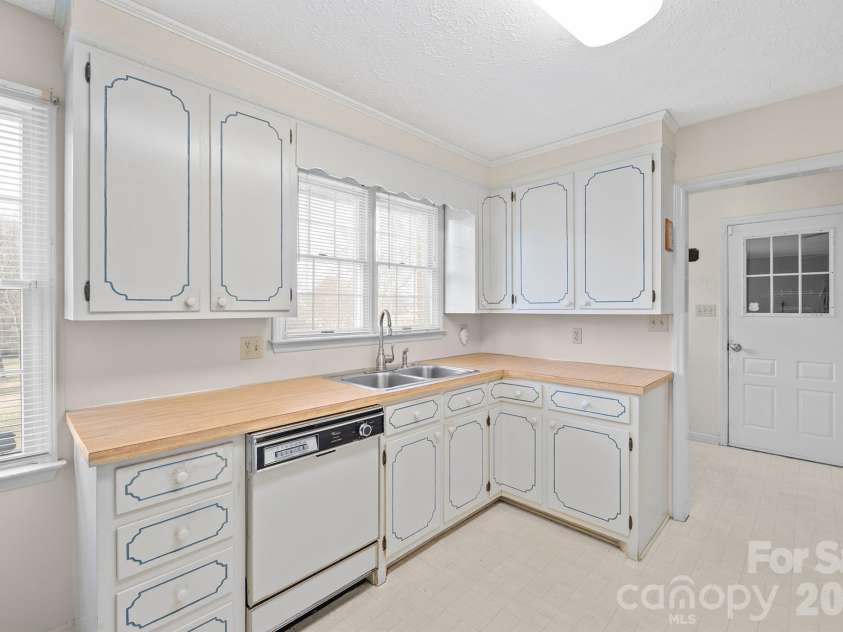 2153 Fork Drive, Morganton, NC 28655.  MLS# CAR4335855, YatesRealty ID 3101. 