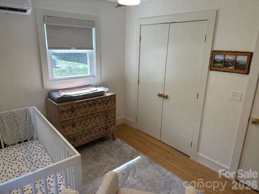 10 Oakwood Drive, Weaverville, NC 28787.  MLS# CAR4394704, YatesRealty ID 31011. 