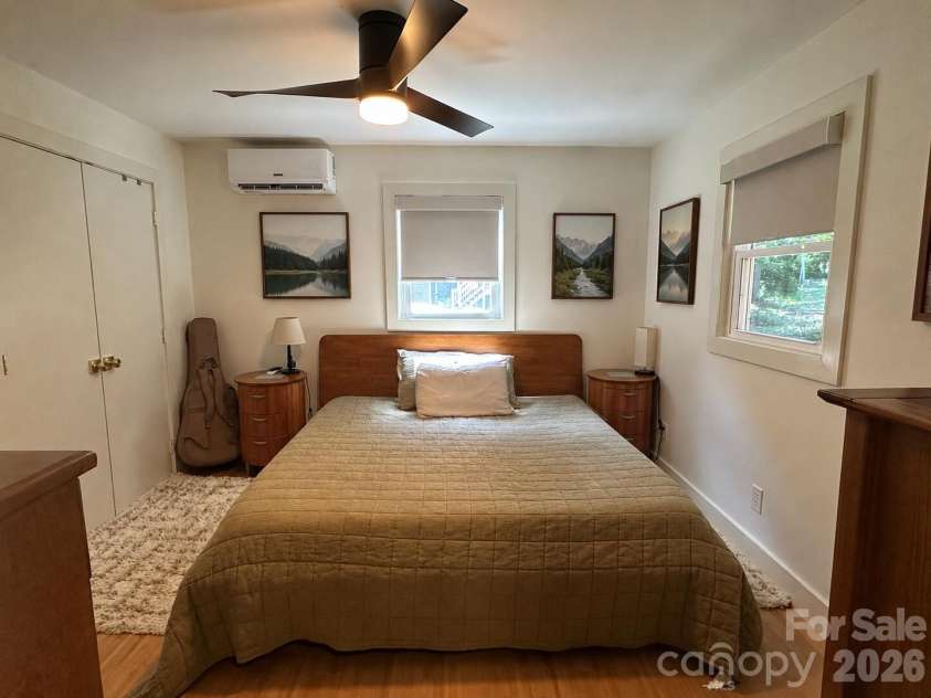 10 Oakwood Drive, Weaverville, NC 28787.  MLS# CAR4394704, YatesRealty ID 31011. 