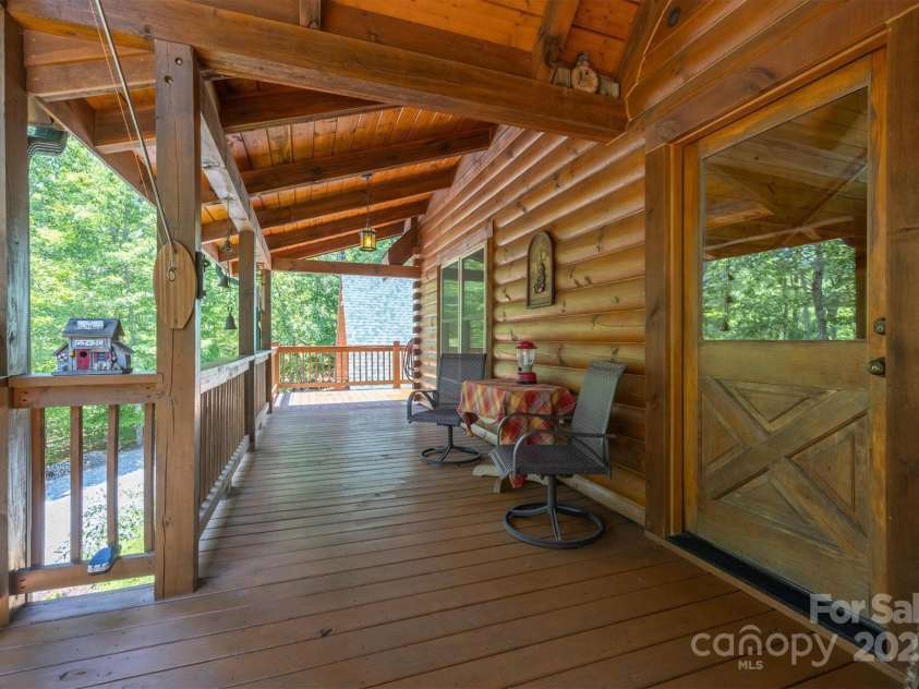 203 Mountain Vista Drive, Nebo, NC 28761.  MLS# CAR4283624, YatesRealty ID 31011. 