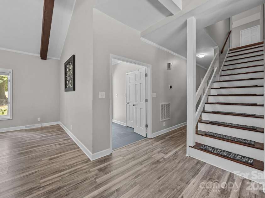 501 Fairway Drive, Fort Mill, SC 29715.  MLS# CAR4286093, YatesRealty ID 31014. 