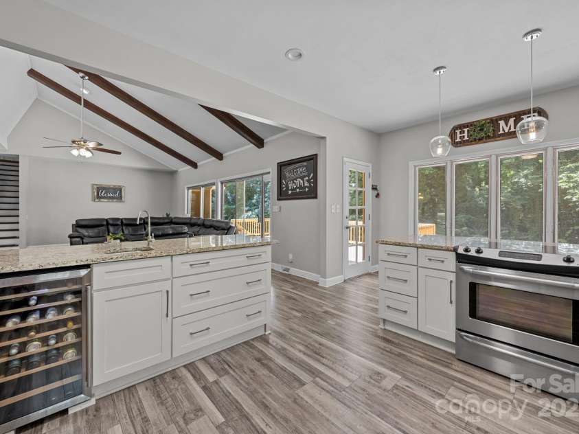 501 Fairway Drive, Fort Mill, SC 29715.  MLS# CAR4286093, YatesRealty ID 31014. 