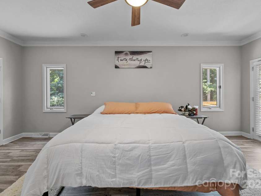 501 Fairway Drive, Fort Mill, SC 29715.  MLS# CAR4286093, YatesRealty ID 31014. 