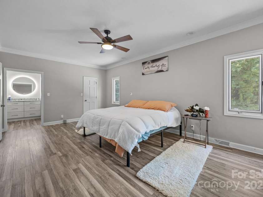 501 Fairway Drive, Fort Mill, SC 29715.  MLS# CAR4286093, YatesRealty ID 31014. 
