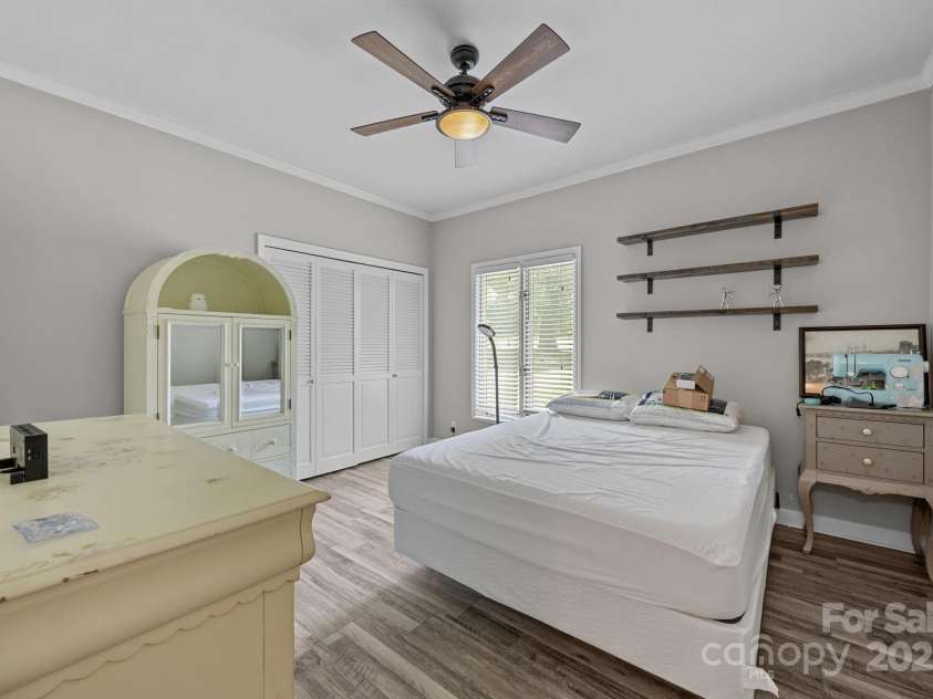 501 Fairway Drive, Fort Mill, SC 29715.  MLS# CAR4286093, YatesRealty ID 31014. 