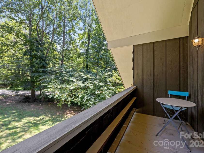 501 Fairway Drive, Fort Mill, SC 29715.  MLS# CAR4286093, YatesRealty ID 31014. 