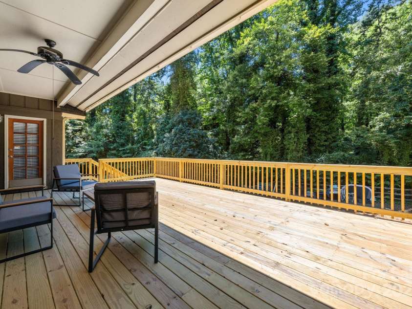 501 Fairway Drive, Fort Mill, SC 29715.  MLS# CAR4286093, YatesRealty ID 31014. 
