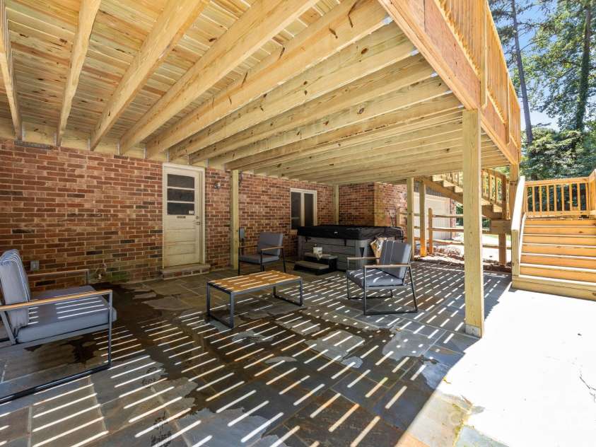 501 Fairway Drive, Fort Mill, SC 29715.  MLS# CAR4286093, YatesRealty ID 31014. 