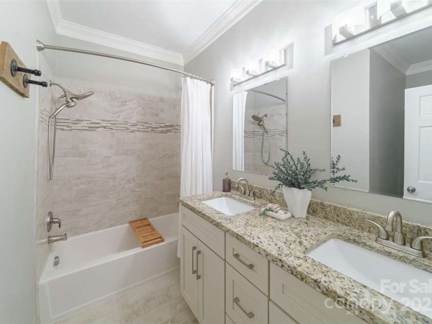 501 Fairway Drive, Fort Mill, SC 29715.  MLS# CAR4286093, YatesRealty ID 31014. 