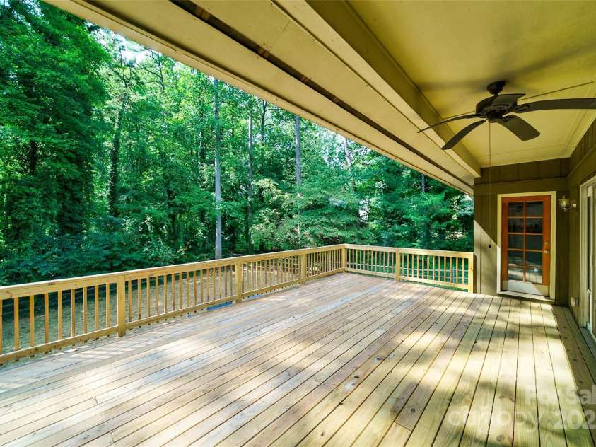 501 Fairway Drive, Fort Mill, SC 29715.  MLS# CAR4286093, YatesRealty ID 31014. 