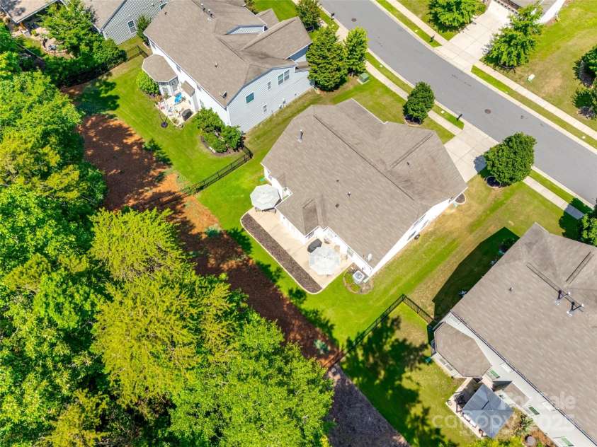 14727 Brannock Hills Drive, Charlotte, NC 28278.  MLS# CAR4266580, YatesRealty ID 31016. 