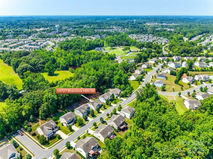 14727 Brannock Hills Drive, Charlotte, NC 28278.  MLS# CAR4266580, YatesRealty ID 31016. 