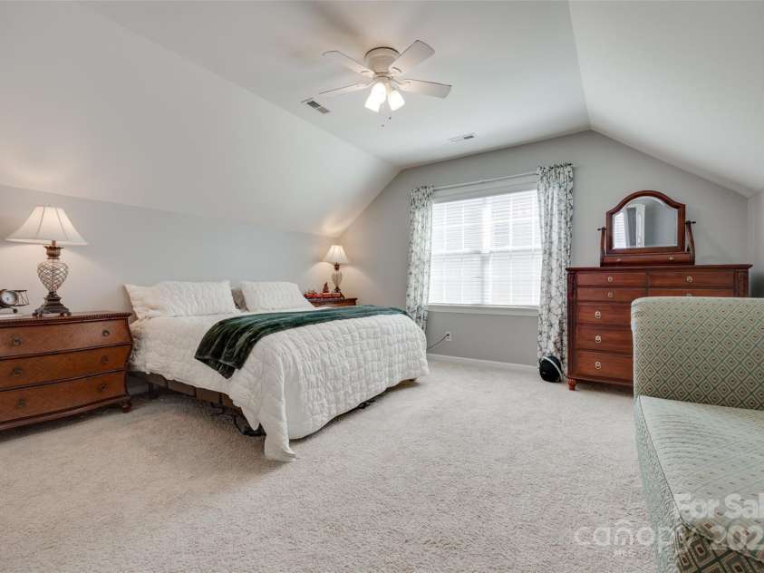 14727 Brannock Hills Drive, Charlotte, NC 28278.  MLS# CAR4266580, YatesRealty ID 31016. The 3rd bedroom has vaulted ceilings and a large closet.