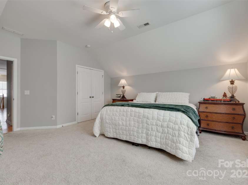 14727 Brannock Hills Drive, Charlotte, NC 28278.  MLS# CAR4266580, YatesRealty ID 31016. The 3rd bedroom provides an additional private living space.