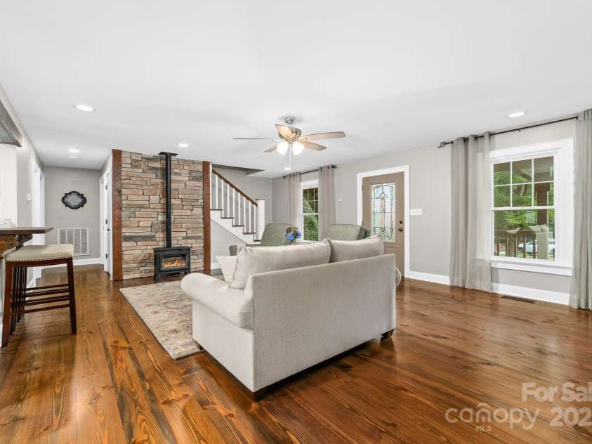 222 Oakhill Street, Iron Station, NC 28080.  MLS# CAR4276193, YatesRealty ID 31017. 