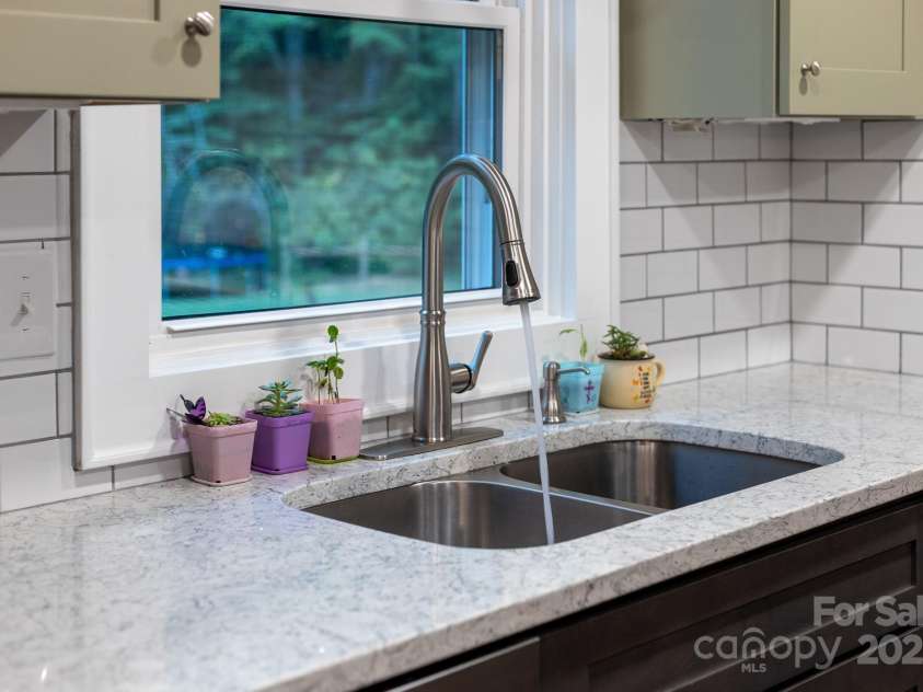 222 Oakhill Street, Iron Station, NC 28080.  MLS# CAR4276193, YatesRealty ID 31017. 