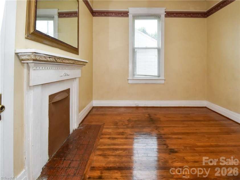 517 Cameron Avenue, Winston Salem, NC 27101.  MLS# CAR4394699, YatesRealty ID 31017. 