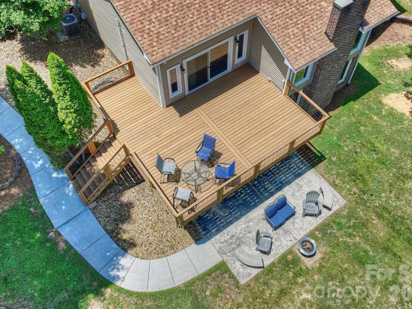 113 Skippers Cove Lane, Troutman, NC 28166.  MLS# CAR4393829, YatesRealty ID 31018. Aerial View New Deck