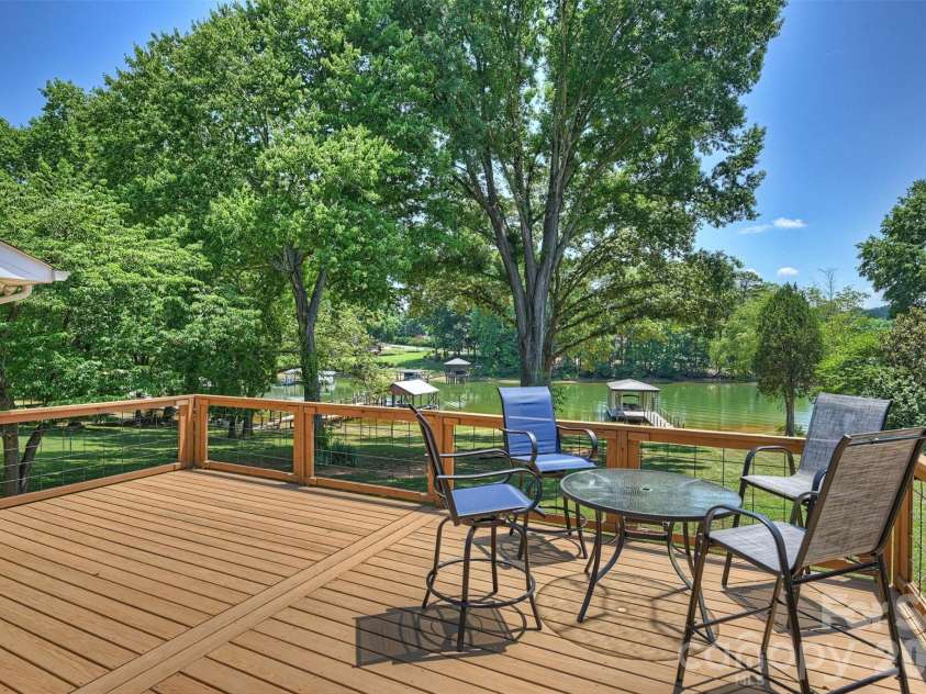 113 Skippers Cove Lane, Troutman, NC 28166.  MLS# CAR4393829, YatesRealty ID 31018. Back Deck