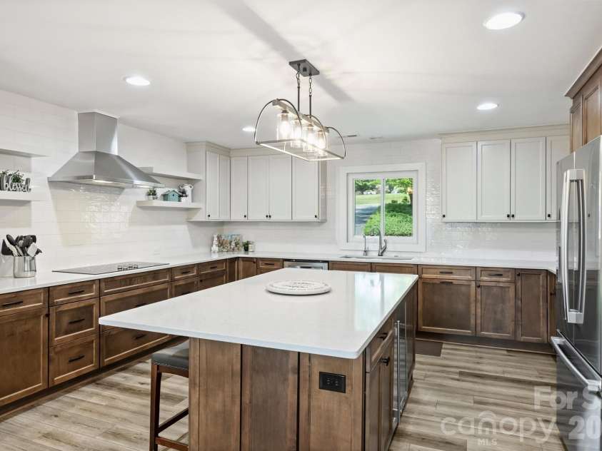 113 Skippers Cove Lane, Troutman, NC 28166.  MLS# CAR4393829, YatesRealty ID 31018. Kitchen
