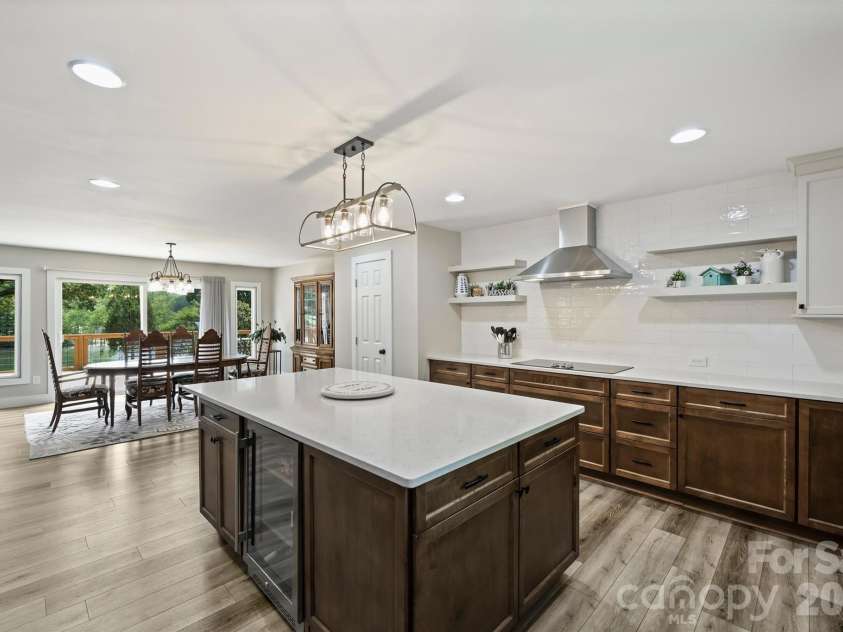 113 Skippers Cove Lane, Troutman, NC 28166.  MLS# CAR4393829, YatesRealty ID 31018. Kitchen and Dining Room