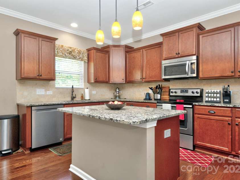 14837 Dungannon Court, Charlotte, NC 28278.  MLS# CAR4254918, YatesRealty ID 31018. 