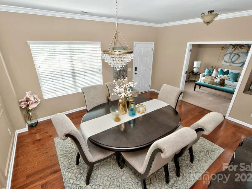 14837 Dungannon Court, Charlotte, NC 28278.  MLS# CAR4254918, YatesRealty ID 31018. 