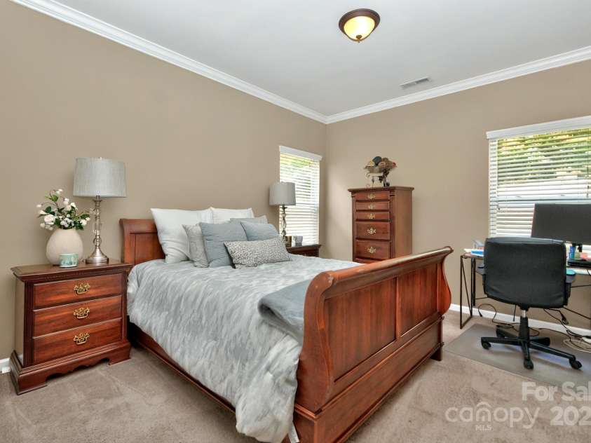 14837 Dungannon Court, Charlotte, NC 28278.  MLS# CAR4254918, YatesRealty ID 31018. 