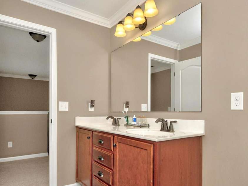14837 Dungannon Court, Charlotte, NC 28278.  MLS# CAR4254918, YatesRealty ID 31018. 