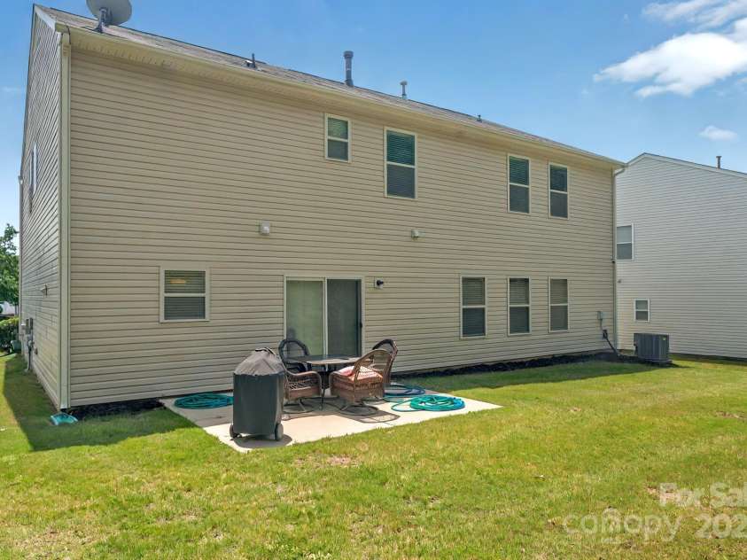 14837 Dungannon Court, Charlotte, NC 28278.  MLS# CAR4254918, YatesRealty ID 31018. 