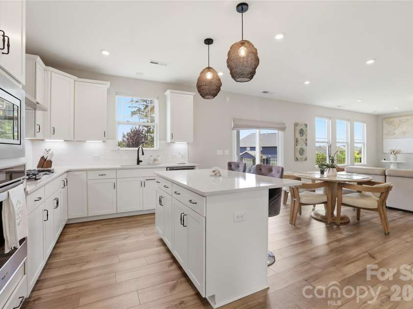 6012 Millbridge Parkway, Waxhaw, NC 28173.  MLS# CAR4392977, YatesRealty ID 31019. 