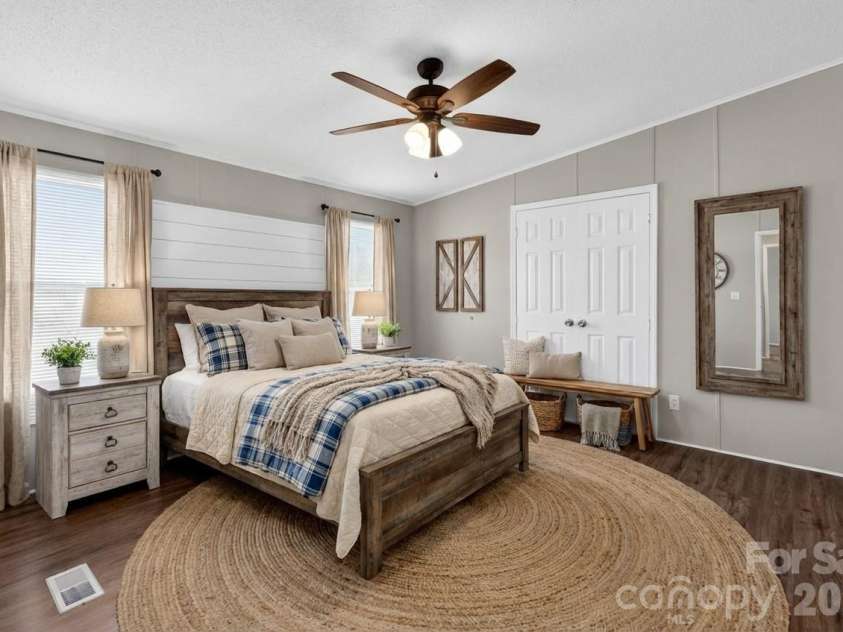 1118 Old Willis School Road, Dallas, NC 28034.  MLS# CAR4341923, YatesRealty ID 3102. 