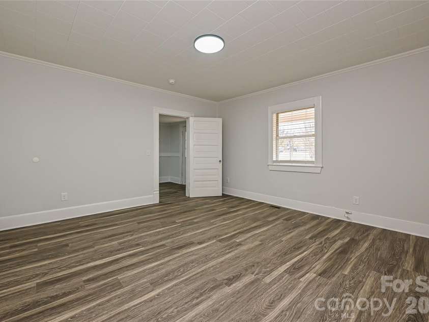 613 Liberty Street, Salisbury, NC 28144.  MLS# CAR4392062, YatesRealty ID 31020. 