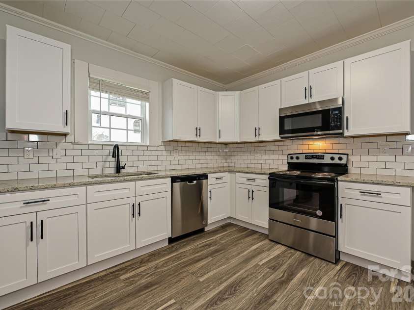 613 Liberty Street, Salisbury, NC 28144.  MLS# CAR4392062, YatesRealty ID 31020. 