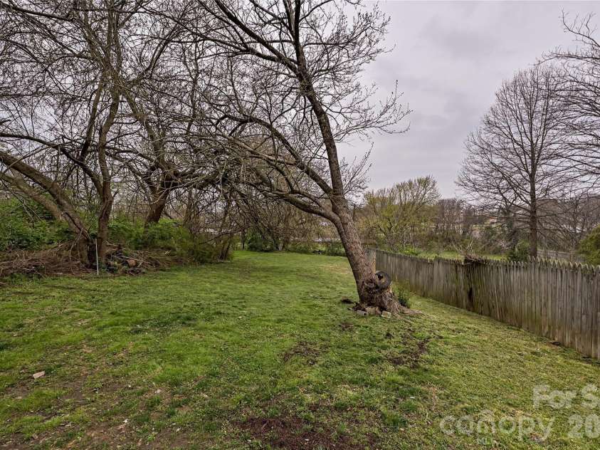 613 Liberty Street, Salisbury, NC 28144.  MLS# CAR4392062, YatesRealty ID 31020. 