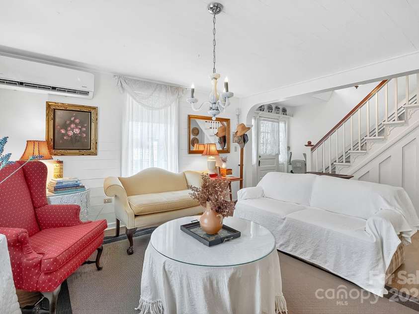 665 Upper Pig Pen Road, Green Mountain, NC 28740.  MLS# CAR4283840, YatesRealty ID 31020. 