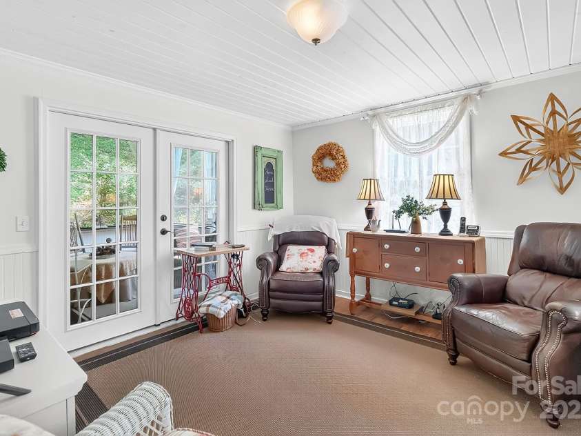 665 Upper Pig Pen Road, Green Mountain, NC 28740.  MLS# CAR4283840, YatesRealty ID 31020. 