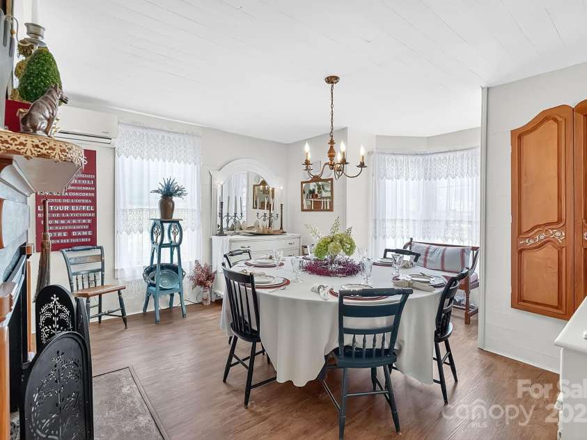 665 Upper Pig Pen Road, Green Mountain, NC 28740.  MLS# CAR4283840, YatesRealty ID 31020. 