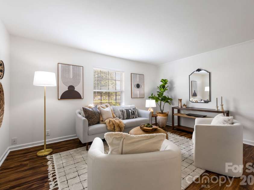 2630 Park Road, Charlotte, NC 28209.  MLS# CAR4396272, YatesRealty ID 31021. 