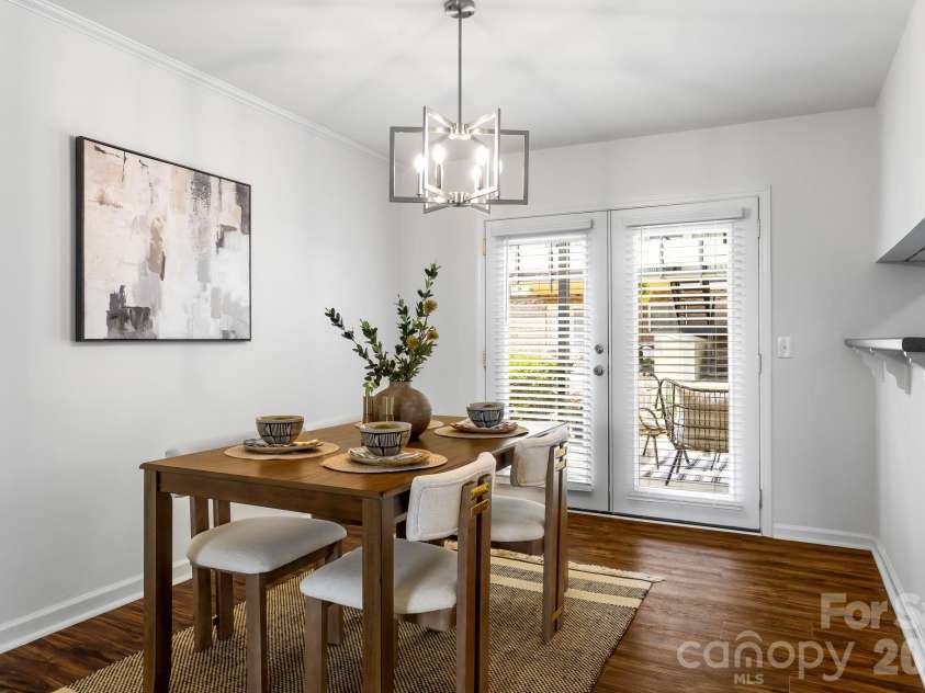 2630 Park Road, Charlotte, NC 28209.  MLS# CAR4396272, YatesRealty ID 31021. 