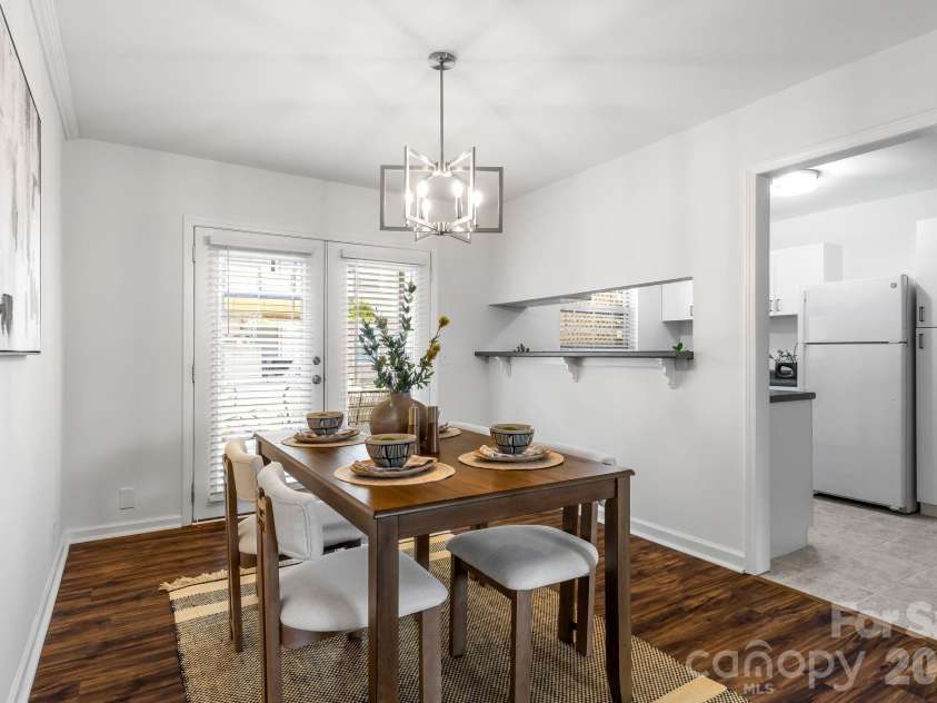 2630 Park Road, Charlotte, NC 28209.  MLS# CAR4396272, YatesRealty ID 31021. 