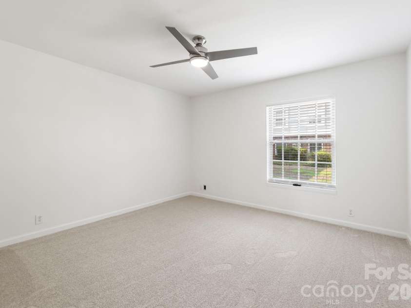 2630 Park Road, Charlotte, NC 28209.  MLS# CAR4396272, YatesRealty ID 31021. 